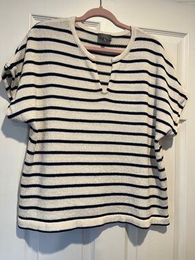 Striped Short-Sleeve Knit Top - Cream &  Navy blue